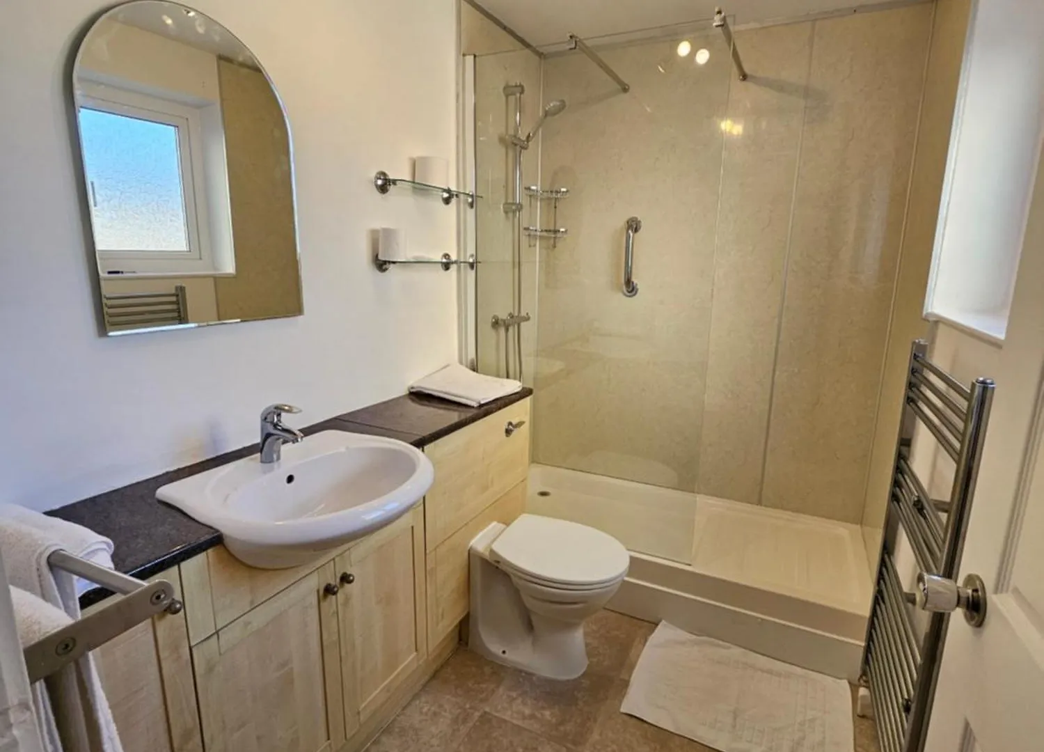 Grosvenor Flat Apartment Bath
